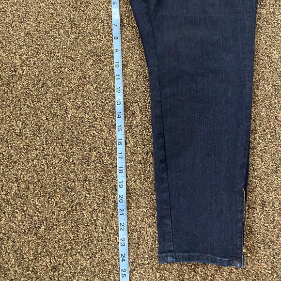 Loft Jeans, NWT, Mid-Rise, Ankle Length, Dark Wash - Picture 8 of 8